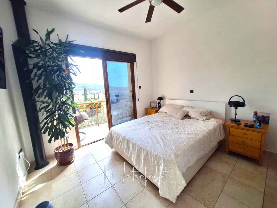 Town House For Sale  in  Peyia