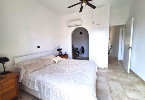 Town House For Sale  in  Peyia
