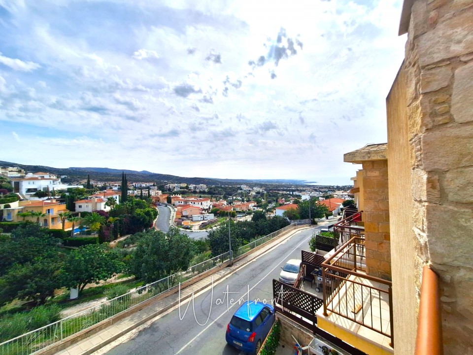 Town House For Sale  in  Peyia