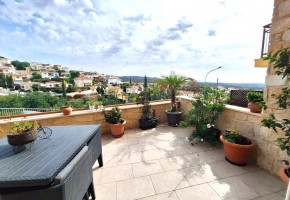 Town House For Sale  in  Peyia