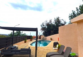 Town House For Sale  in  Peyia