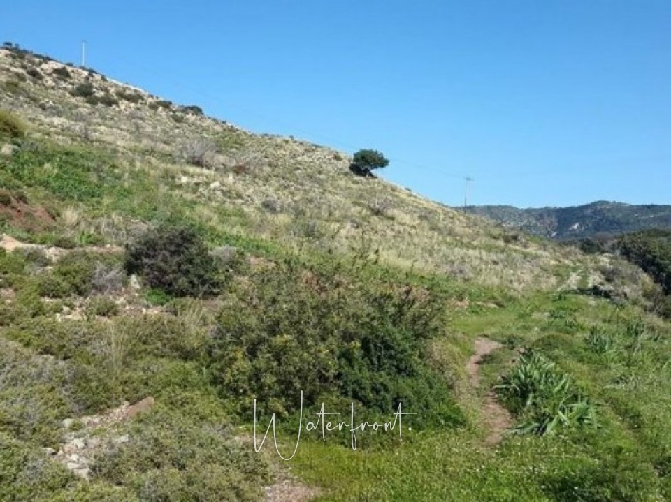 Big plot of land for sale in Pegia Area