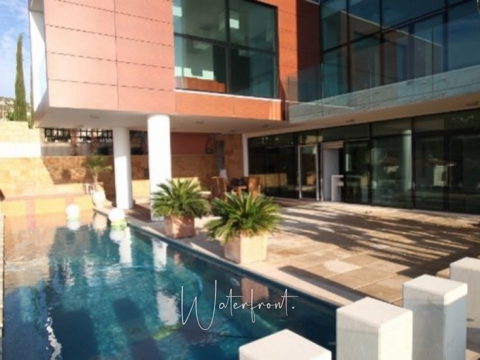 For Sale 6 Bedrooms Modern Luxury Villa in Tala, Paphos