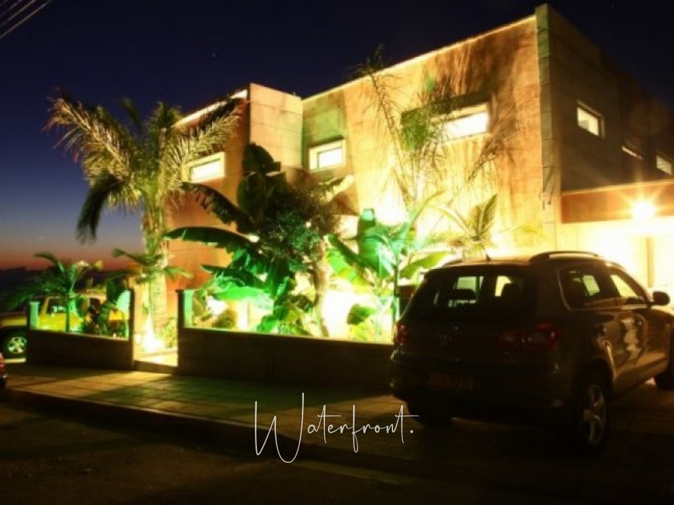 For Sale 6 Bedrooms Modern Luxury Villa in Tala, Paphos