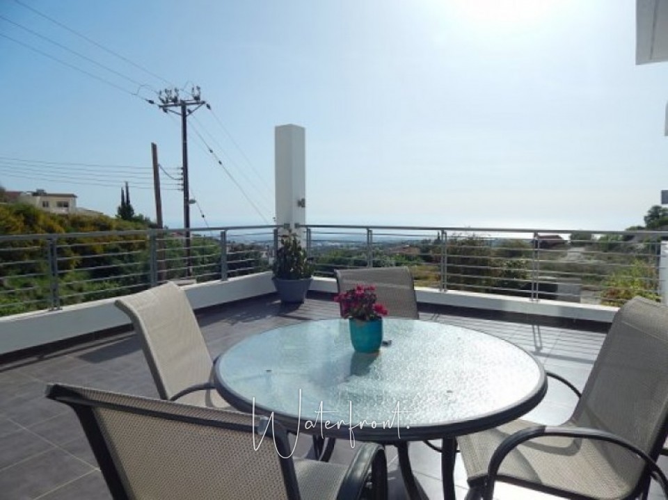 3 bedroom Vill in Tsada