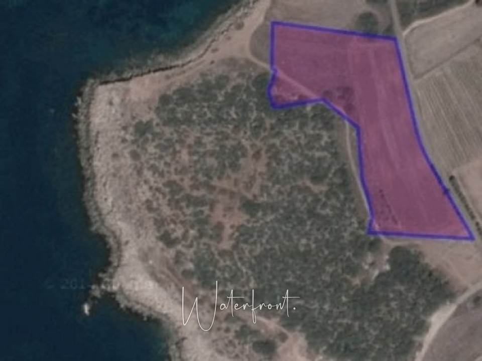 Large land near the seafront, Sea Caves, Paphos