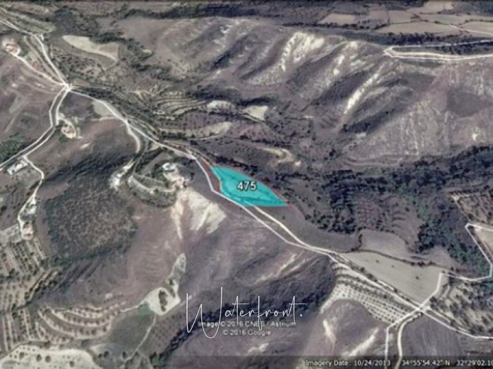 Plot of Land For Sale in Yiolou