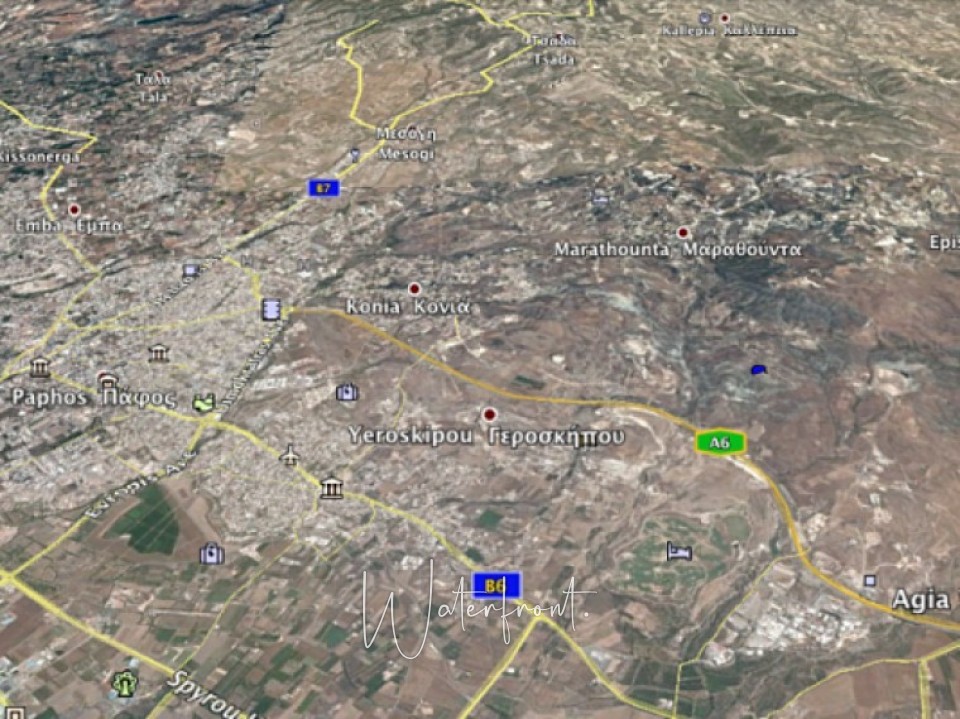 Land in Marathounda