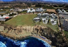 Seafront apartment in Kissonerga with garden, Paphos 