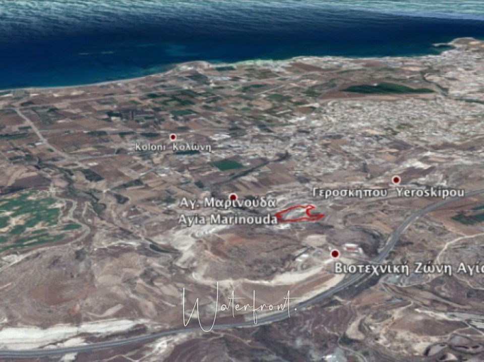 Large Plot of Land in Yeroskipou
