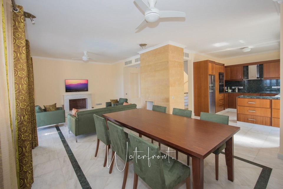 Detached Villa For Sale  in  Neo Chorio