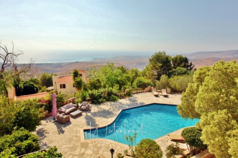 Detached Villa For Sale  in  Kamares - Tala