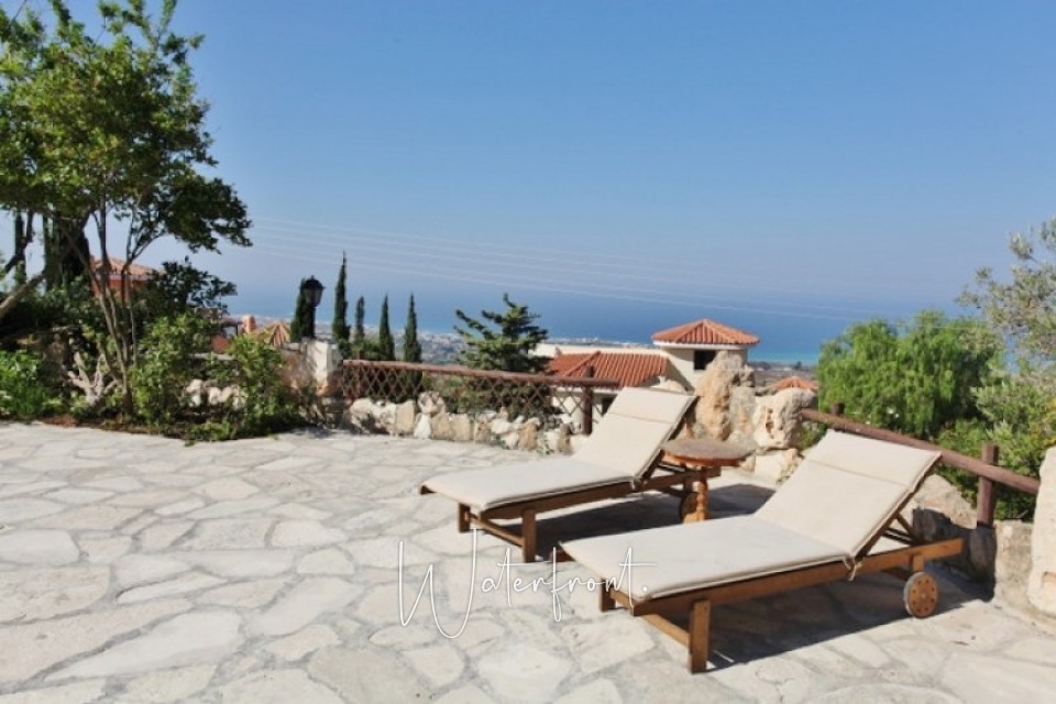 Detached Villa For Sale  in  Kamares - Tala