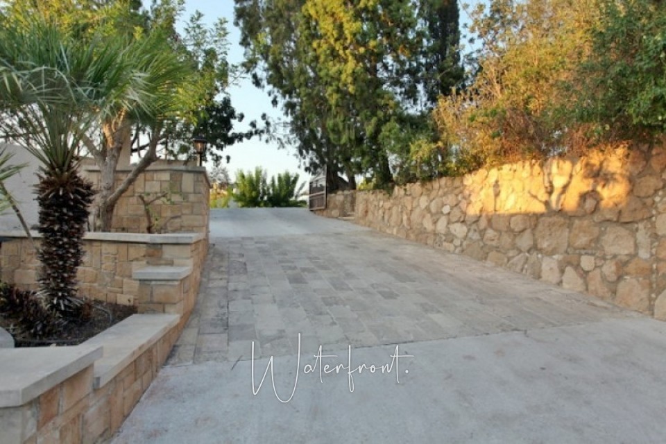 Detached Villa For Sale  in  Kamares - Tala