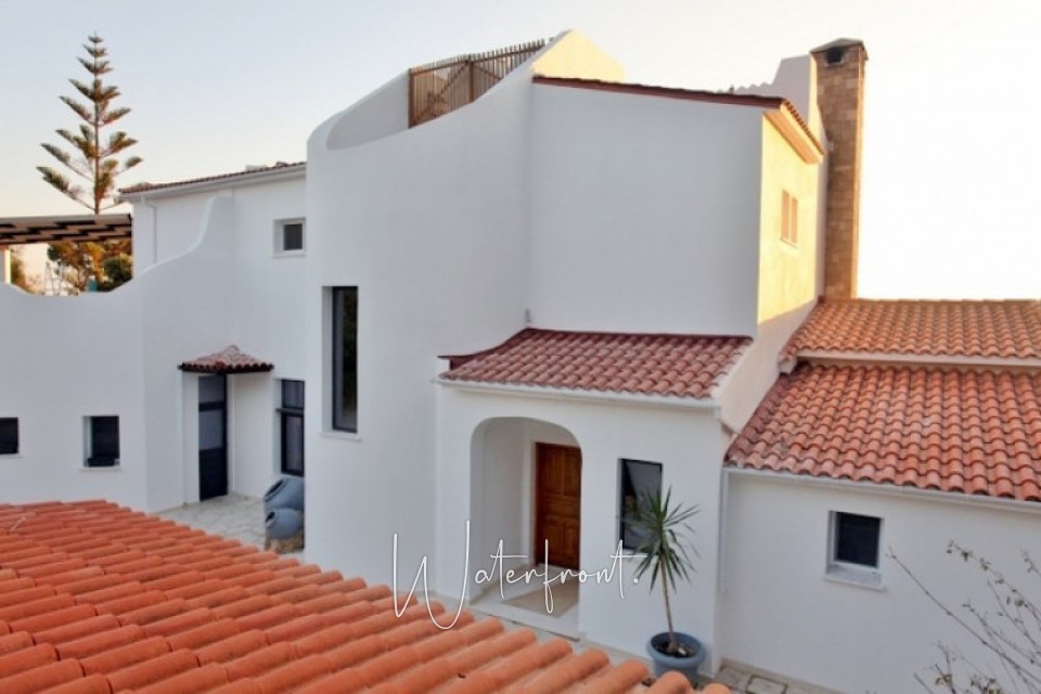 Detached Villa For Sale  in  Kamares - Tala