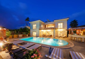 Detached Villa For Sale in Coral Bay, Paphos - SL18020