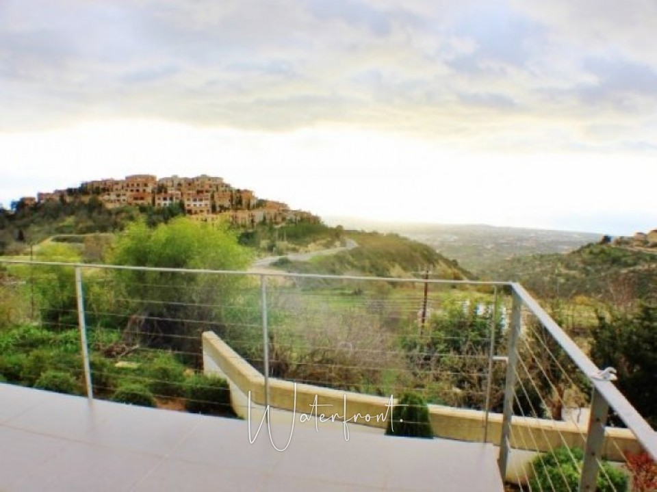 Detached Villa For Sale  in  Tsada