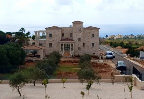 Detached Villa For Sale in Sea Caves - St.George, Paphos - S