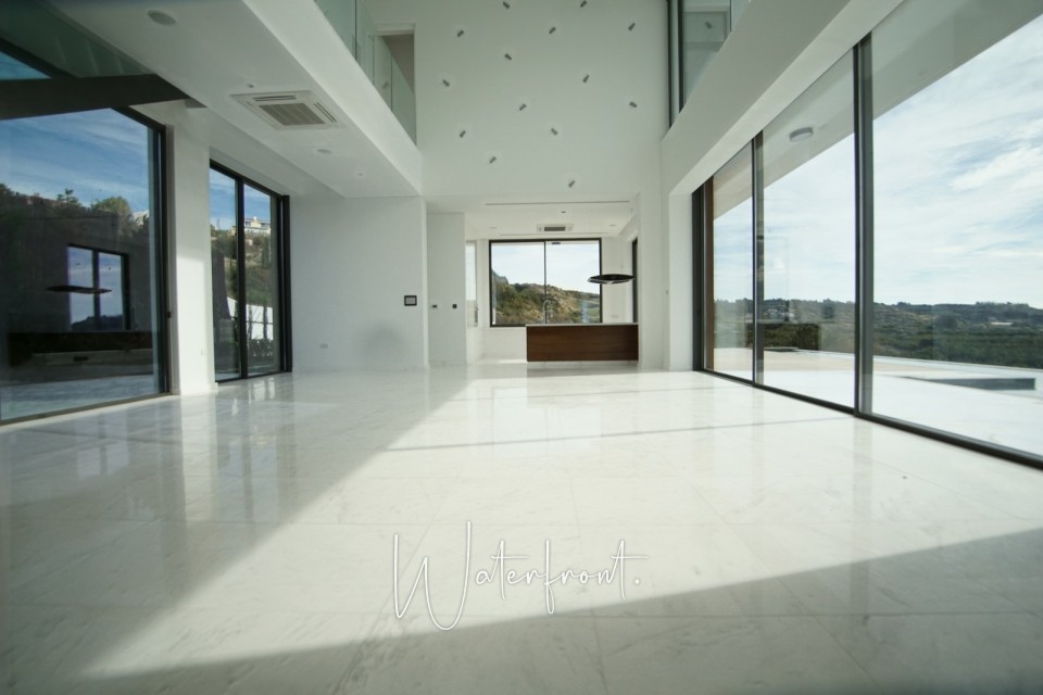 Detached Villa For Sale  in  Peyia