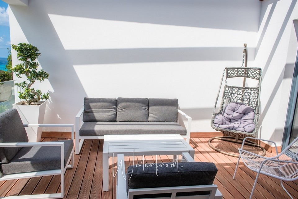 Building For Sale  in  Kissonerga