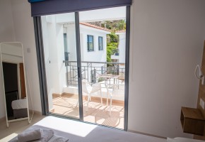 Building For Sale  in  Kissonerga