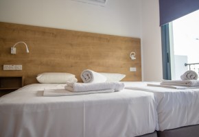 Building For Sale  in  Kissonerga