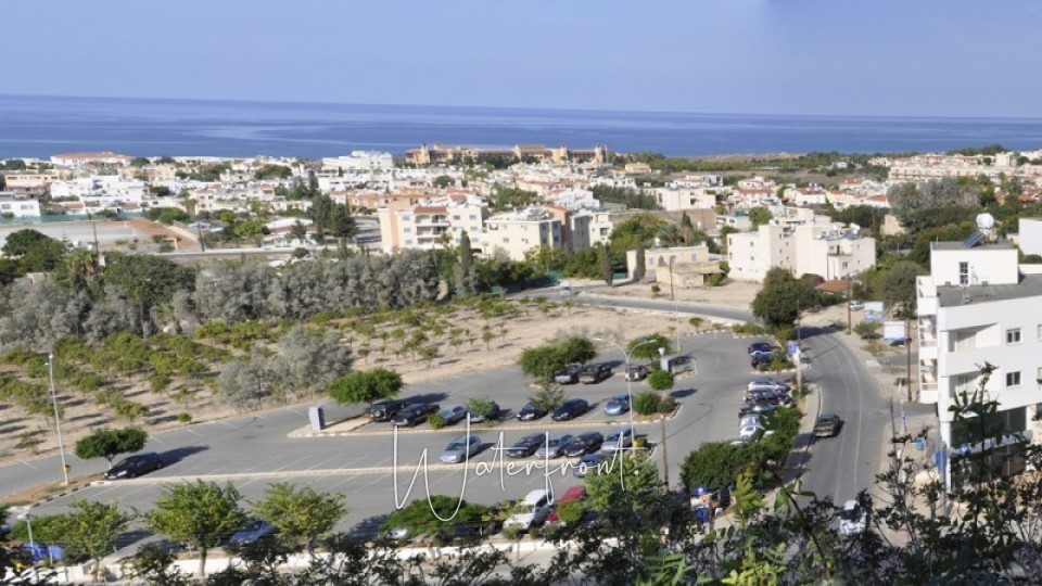 Building For Sale  in  Kato Pervolia